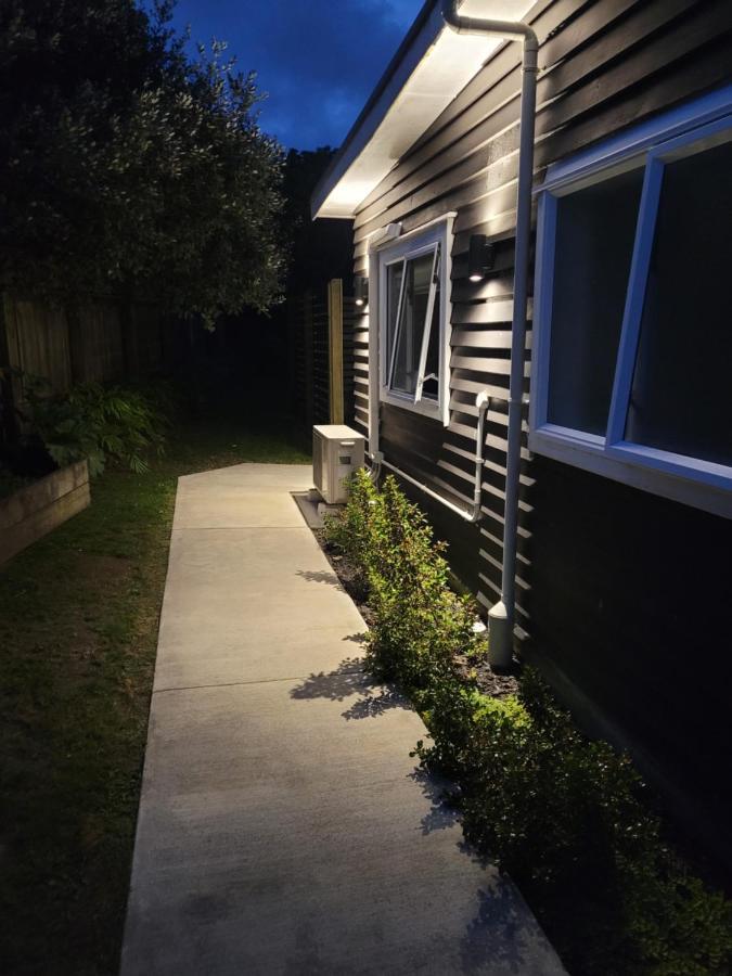 Sleepout Hideaway Apartment Rotorua Bagian luar foto